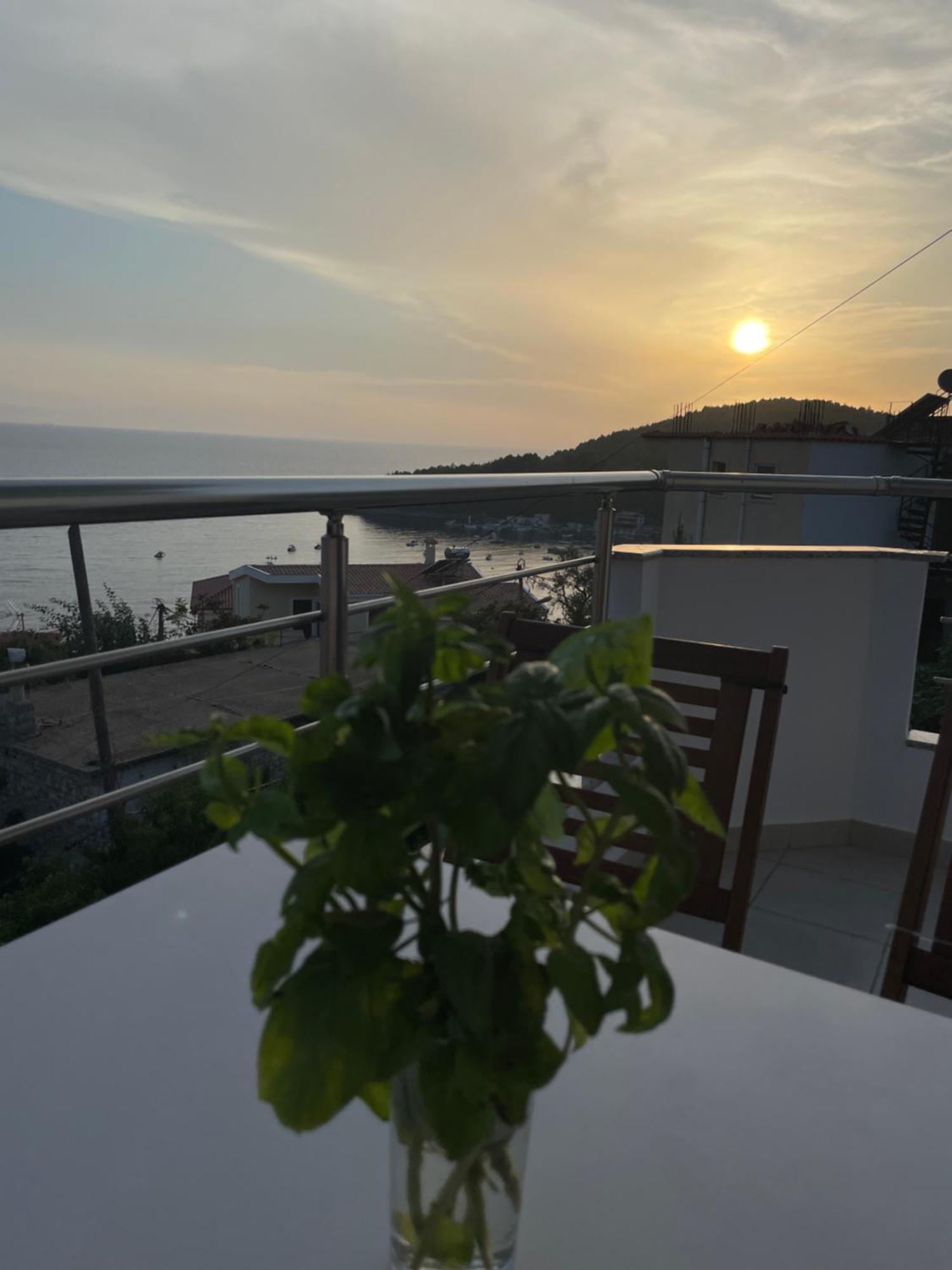 Tasos Rooms Himara Kültér fotó
