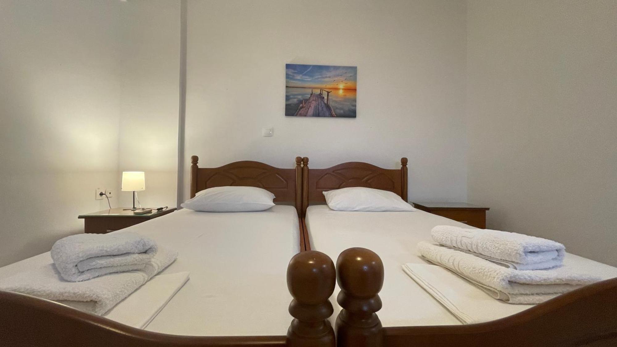 Tasos Rooms Himara Kültér fotó